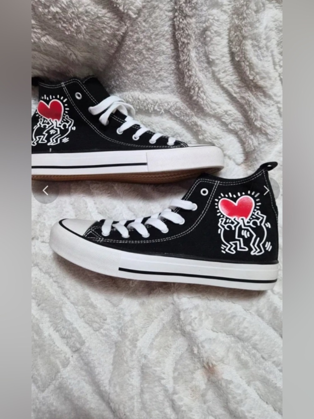 Shoes Sneakers Women 8 EU 39 Keith Haring Black Hearts New NWOT